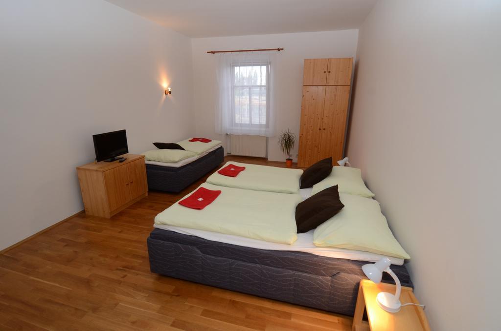 Apartments Karlin Prag Rum bild
